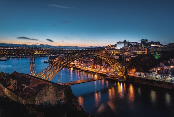 cheap flights to porto